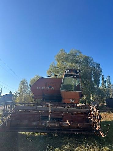 транс: Комбайн зерноуборочный «Нива» (СК-5) - Компоновка классическая — 1