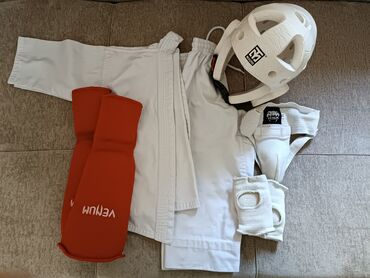Спортивная форма: Продам униформу для карате в хорошем состоянии на ребенка 5 лет со