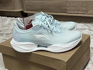 on cloud: Беговые кроссовки Li-Ning (серия с пометками “BOOM” и “CARBON FIBER”) — 2