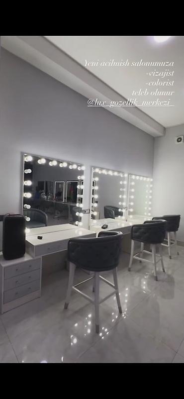 makeup model vakansiya: Vizajist tələb olunur, Yerin icarəsi, Materialların təqdim olunması — 1