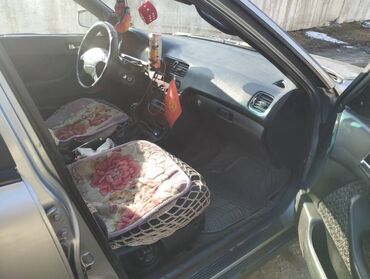 трактор т26: Honda Accord: 1995 г., 2 л, Механика, Бензин, Седан