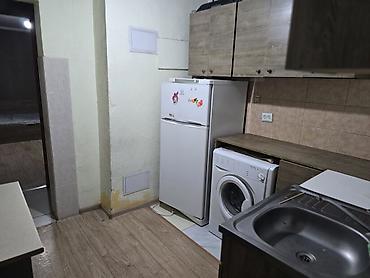 сдаю кушетку в аренду: Сдаётся небольшой домик рн Ак Босого, рядом школа. Есть кухня, душ — 3