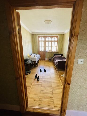 1 комнатные квартиры снять: Gəncə, 3 otaqlı, Köhnə tikili, 80 kv. m