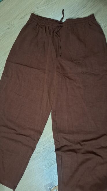 Рубашки: Продаётся женская одежда: рубашки, футболки, кофты, брюки. Есть новые — 4