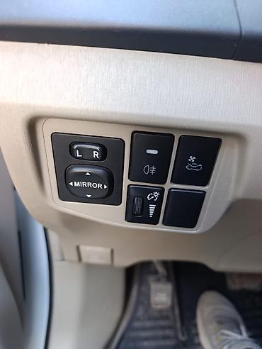 Toyota: Toyota Prius: 2011 г., Гибрид at lalafo.kg — 13 Toyota: Toyota Prius: 2011 г., Гибрид — 13