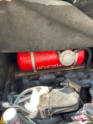 QAZ: GAZ Volga 24 sedan - Kuzov: 4 qapılı, qara rəng, xrom ön-arxa — 9