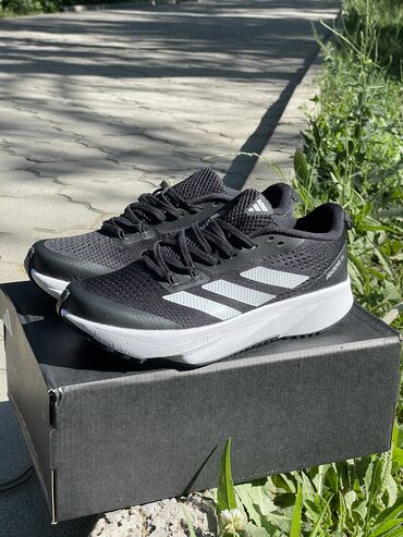 Кроссовки и спортивная обувь: Мужские кроссовки, 40, Adidas, Новый, Платная доставка