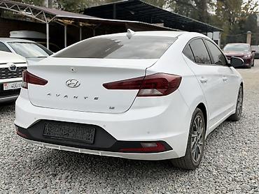 byd е9: Hyundai Avante: 2018 г., 1.6 л, Автомат, Бензин — 5