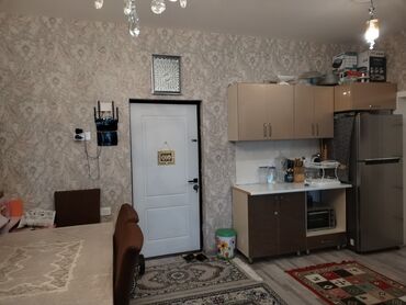 Qonaq otağı dəstləri: Masazır, Akim Abbasov küçəsində 3 mərtəbəli yeni tikili binanın 3-cü — 3