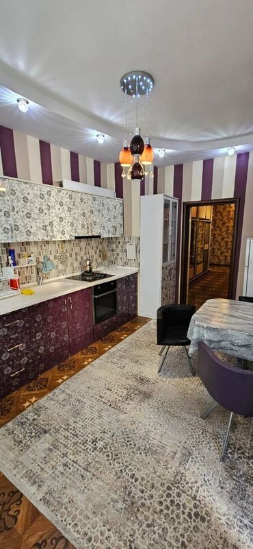 Uzunmüddətli kirayə mənzillər: Həzi Aslanov metrosu yanında mənzil kirayə verilir. Mərtəbə 18/12 — 3