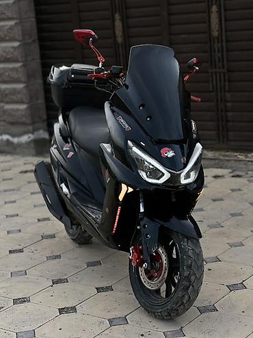 Скутеры: Тип скутера 150 куб. см, Бензин, Б/у — 3