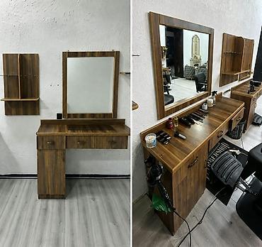 Salon ücün 4 dest mebel satilir. Uzunluq 1.40.En:40. Güzgü 90/90 Divar lalafo.az -da Salon ücün 4 dest mebel satilir. Uzunluq 1.40.En:40. Güzgü 90/90 Divar