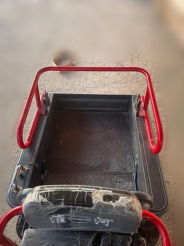 Другой электротранспорт: Электрический трицикл (грузо‑пассажирский) - Компоновка: три колеса — 10