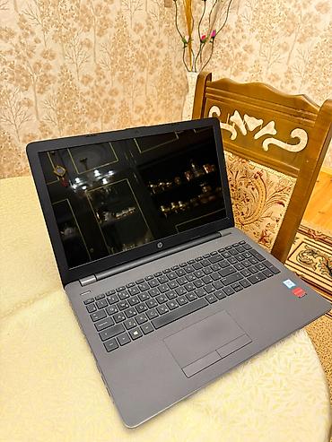 15.6 ekran: HP noutbuk – 15.6" ekranlı, tam ölçülü klaviatura və ayrıca rəqəmsal — 4