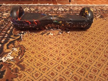 Giroskuterlər: Hoveboard çantası və dizlikləri ilə birgə