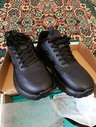 очки для защиты зрения от телефона: Зимние кроссовки черные 42,,43,,44,, размер