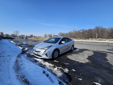 Toyota: Toyota Prius: 2017 г., 1.8 л, Вариатор, Гибрид, Хэтчбэк