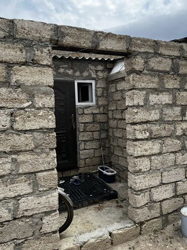 Həyət evləri və villaların satışı: Binə 4 otaqlı, 200 kv. m, Orta təmir — 7