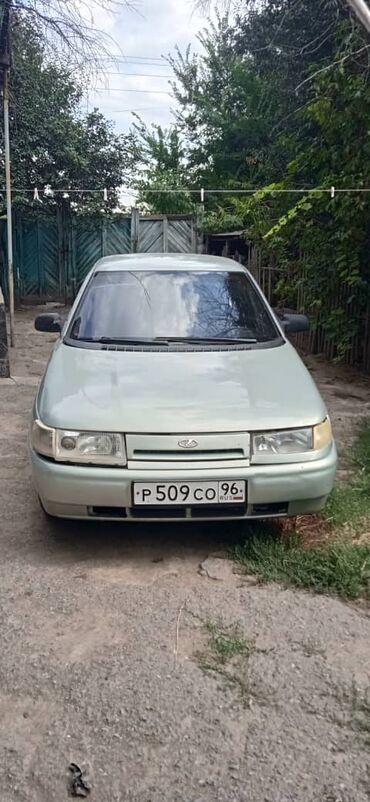 продаю аварийная авто: ВАЗ (ЛАДА) 2110: 2002 г., 1.5 л, Механика, Бензин, Седан