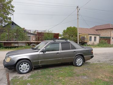 мерседес е140: Mercedes-Benz W124: 1992 г., 3 л, Механика, Дизель, Седан