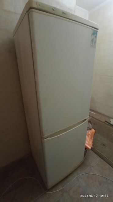 двухкамерные холодильники: Муздаткыч Колдонулган, Эки камералуу