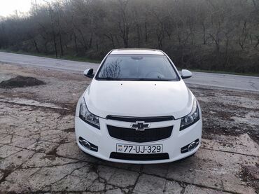 Chevrolet Cruze: 1.4 л | 2011 г. 322000 км Седан