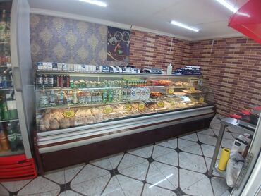 Soyuducular: Vitrin soyuducu xaladelnik 1200azn. Olcu 3.50smdir. Ideal veziyyetde