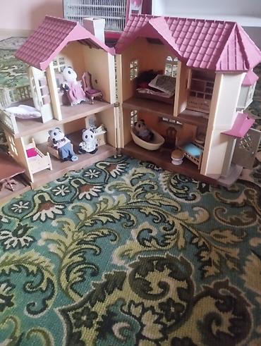 жёлтый домик: Игровой домик для фигурок (в стиле Sylvanian Families) - Двухэтажный — 2