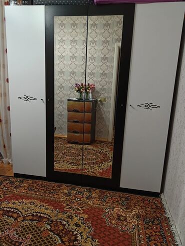 qapi sumqayit: Açılan, 4 qapılı Düz dolab, Qarderob, paltar dolabı
