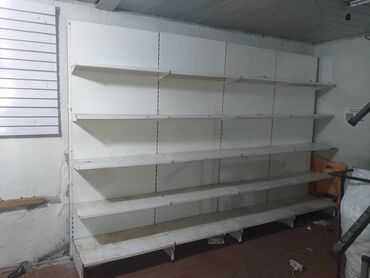 кухонное оборудование для кафе: Продаю витринную полку. Размер - длина 3.6м, высота 2.4м и глубина