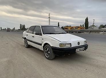 Volkswagen Passat: 1988 г., 1.7 л, Механика, Бензин, Седан