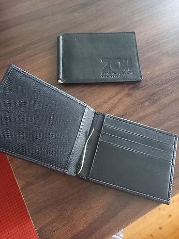 qar geyimi: TƏZƏ. Təmiz deri kart qabı sened qabı. Biri 10 manat. Koja temiz — 2