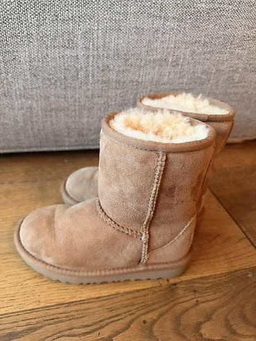 Ugg obuća: Ugg čizme, bоја - Braon — 1