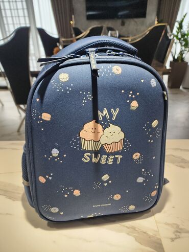 сумка для школ: Продаю детский рюкзак для начальной школы Bruno Visconti. Покупали за