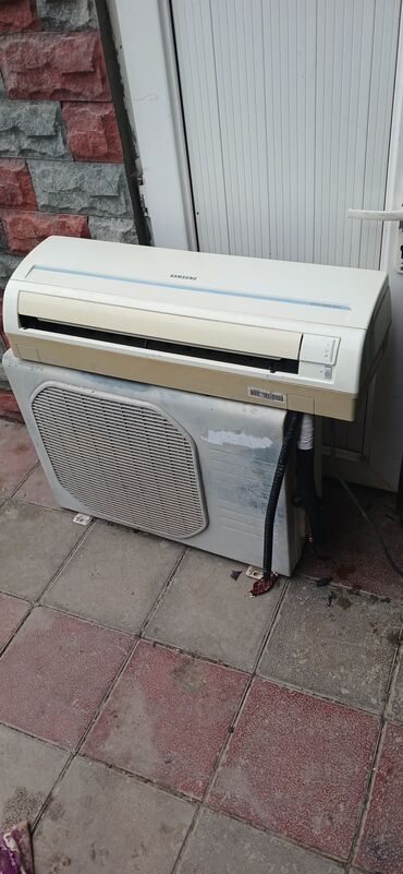 kondisioner yaxsi soyutmur: Kondisioner Samsung, İşlənmiş, 40-45 kv. m, Split sistem, Kredit yoxdur, Ödənişli quraşdırma