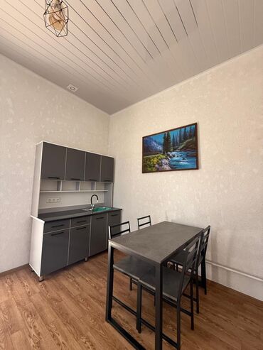 сдается комната кок жар: 30 м², 1 комната, Бронированные двери, Евроремонт, Парковка