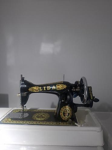 LIDA mexaniki tikiş maşını - Klassik tip, əl çarxlı (volan) idarəetmə