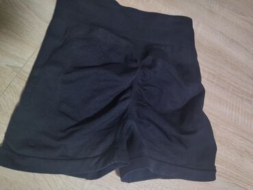 kratke majice i šortsevi za fitnes: One size, Poliester, bоја - Crna, Jednobojni