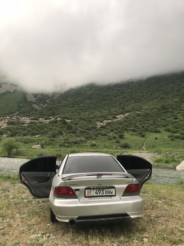 продам хонда аккорд: Mitsubishi Galant: 2002 г., 2.4 л, Автоматтык, Бензин, Седан