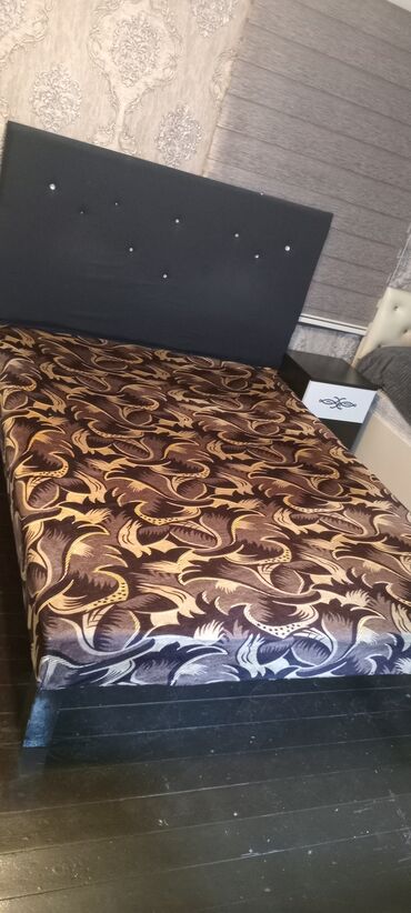 taxt ucun matras: İşlənmiş, İkinəfərlik çarpayı, Bazasız, Matrassız, Siyirməsiz, Azərbaycan