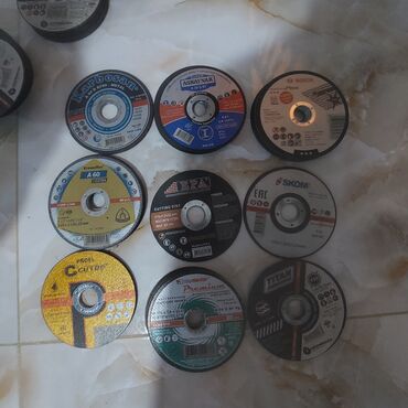 Digər alətlər: Müxtəlif markalı və ölçülü metal kəsmək üçün disk dəstidir. Bu disklər
