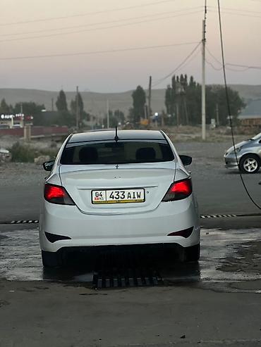 kia solaris: Hyundai Solaris: 2015 г., 1.6 л, Механика, Бензин, Седан — 4