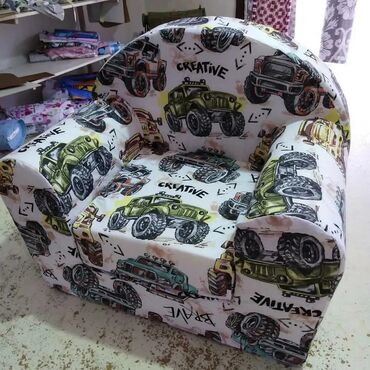 Ostali dečiji nameštaj: Praktične dečije foteljice, izradjene od čvrstog sunđera i presvučene — 21