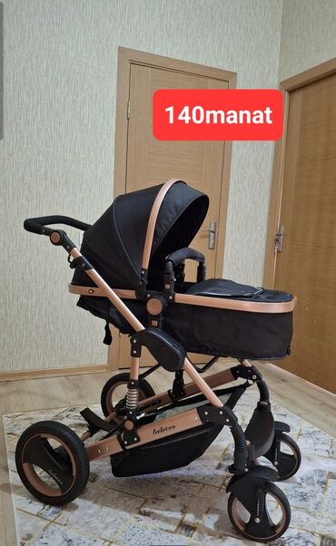 Araba-beşiklər: Çıxarıla bilən beşikli araba, Chicco, İşlənmiş, Cins: Oğlan, Yaş: 6-12 ay, Ünvandan götürmə