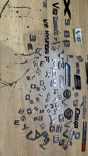 prius qanad: Avtomobil üçün orijinal və universal xrom emblemlər və yazılar dəsti — 1