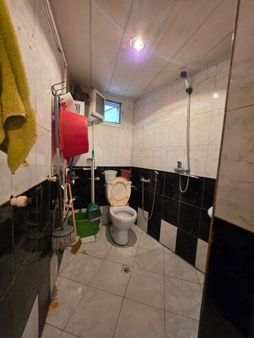 Köhnə tikili: 3 otagli kamunallari qaydasinda qiymey 50.000 azn 232 mektebin — 3