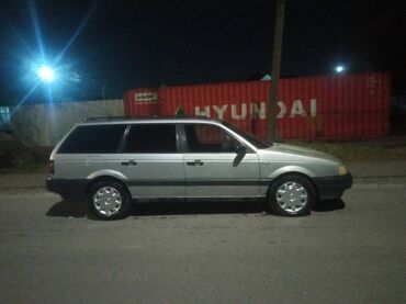 Volkswagen: Volkswagen Passat: 1990 г., 1.8 л, Механика, Бензин, Универсал