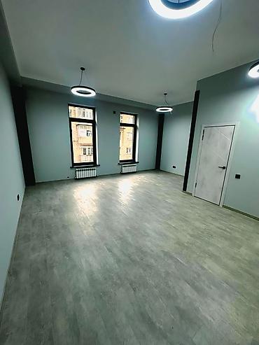 Коммерциялык мүлк: Ижарага Толугу менен кеңсе: 40 м², Бизнес борборунда, Ремонту менен — 3
