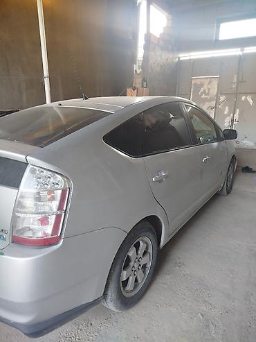 maşın buferi: Toyota Prius: 1.5 l | 2006 il Hetçbek — 3