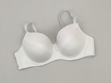 Bras: Bra, 95A, condition - Very good